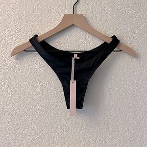 NWT Black Swim bikini bottom - size medium